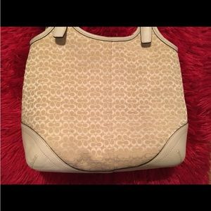 Vintage off white Coach purse. Small and cute. Excellent condition